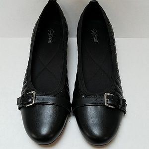 Jaclyn Smith Alba wedge pump like new